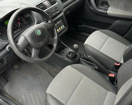 Чорний Шкода Фабія, об'ємом двигуна 1.2 л та пробігом 107 тис. км за 5500 $, фото 4 на Automoto.ua