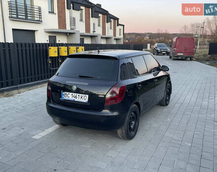 Черный Шкода Фабия, объемом двигателя 1.2 л и пробегом 240 тыс. км за 3899 $, фото 13 на Automoto.ua