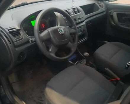 Шкода Фабия 2012 в Сарнах на Automoto.ua Черный Шкода Фабия, объемом двигателя 1.2 л и пробегом 170 тыс. км за 5700 $, фото 5 на Automoto.ua