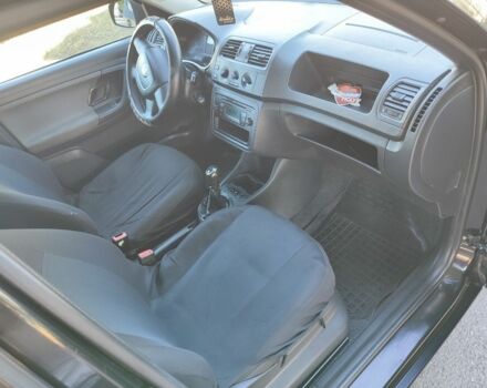 Шкода Фабия 2012 в Черкассах на Automoto.ua Черный Шкода Фабия, объемом двигателя 1.2 л и пробегом 320 тыс. км за 3950 $, фото 7 на Automoto.ua