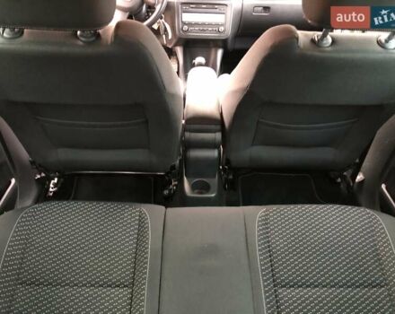 Черный Шкода Фабия, объемом двигателя 1.4 л и пробегом 170 тыс. км за 8750 $, фото 39 на Automoto.ua