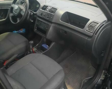 Шкода Фабия 2012 в Сарнах на Automoto.ua Черный Шкода Фабия, объемом двигателя 1.2 л и пробегом 170 тыс. км за 5700 $, фото 6 на Automoto.ua