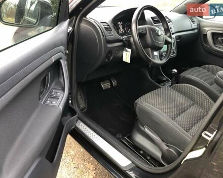 Черный Шкода Фабия, объемом двигателя 1.4 л и пробегом 170 тыс. км за 8750 $, фото 43 на Automoto.ua