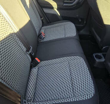 Черный Шкода Фабия, объемом двигателя 0 л и пробегом 95 тыс. км за 7500 $, фото 22 на Automoto.ua