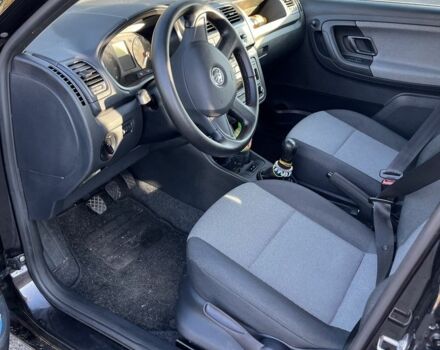 Чорний Шкода Фабія, об'ємом двигуна 1.2 л та пробігом 180 тис. км за 6400 $, фото 5 на Automoto.ua