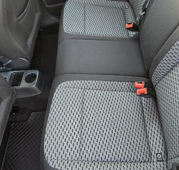 Черный Шкода Фабия, объемом двигателя 0 л и пробегом 95 тыс. км за 7500 $, фото 23 на Automoto.ua