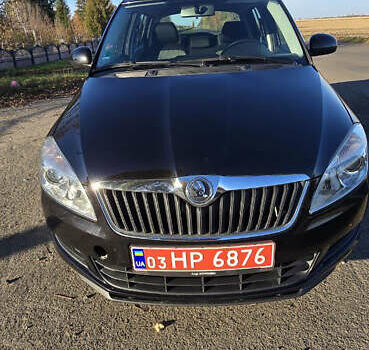 Черный Шкода Фабия, объемом двигателя 0 л и пробегом 95 тыс. км за 7500 $, фото 15 на Automoto.ua