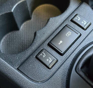 Черный Шкода Фабия, объемом двигателя 0 л и пробегом 95 тыс. км за 7500 $, фото 39 на Automoto.ua