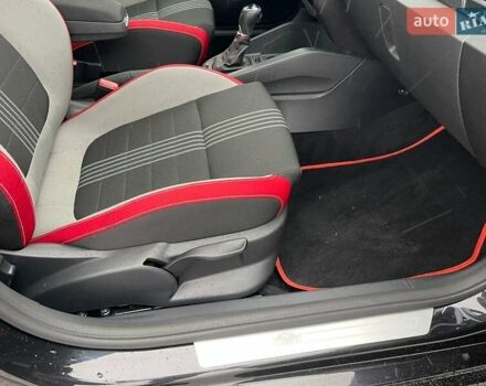 Черный Шкода Фабия, объемом двигателя 1.2 л и пробегом 139 тыс. км за 11700 $, фото 28 на Automoto.ua