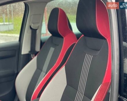 Черный Шкода Фабия, объемом двигателя 1.2 л и пробегом 139 тыс. км за 11700 $, фото 16 на Automoto.ua