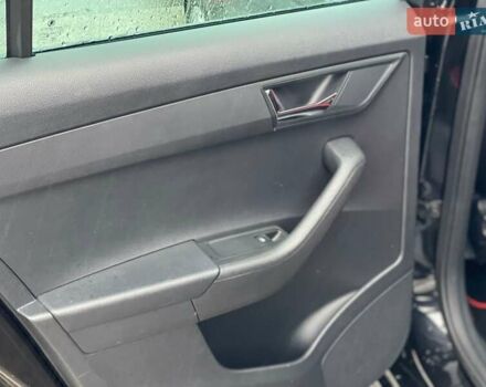 Черный Шкода Фабия, объемом двигателя 1.2 л и пробегом 139 тыс. км за 11700 $, фото 11 на Automoto.ua