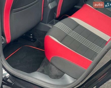 Черный Шкода Фабия, объемом двигателя 1.2 л и пробегом 139 тыс. км за 11700 $, фото 34 на Automoto.ua