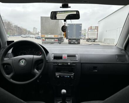 Черный Шкода Фабия, объемом двигателя 1.2 л и пробегом 200 тыс. км за 3100 $, фото 12 на Automoto.ua