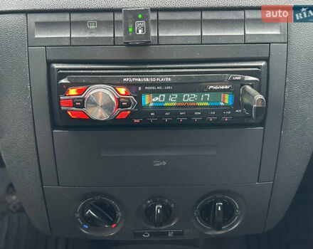 Черный Шкода Фабия, объемом двигателя 1.4 л и пробегом 234 тыс. км за 3700 $, фото 21 на Automoto.ua