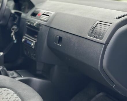 Черный Шкода Фабия, объемом двигателя 1.2 л и пробегом 200 тыс. км за 3100 $, фото 8 на Automoto.ua