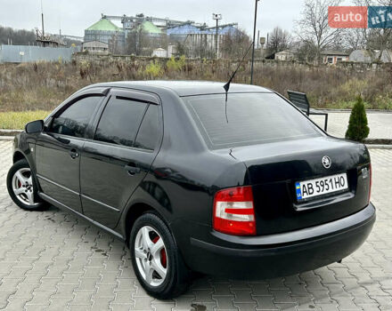 Черный Шкода Фабия, объемом двигателя 1.4 л и пробегом 233 тыс. км за 3750 $, фото 7 на Automoto.ua