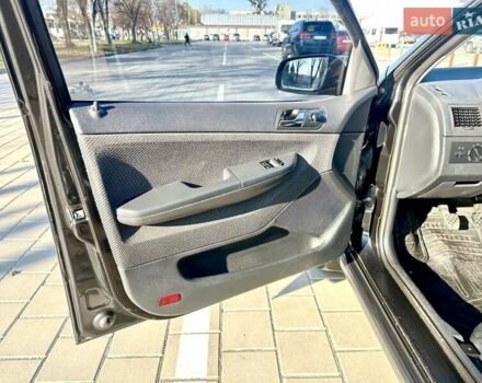 Чорний Шкода Фабія, об'ємом двигуна 1.2 л та пробігом 285 тис. км за 4200 $, фото 9 на Automoto.ua