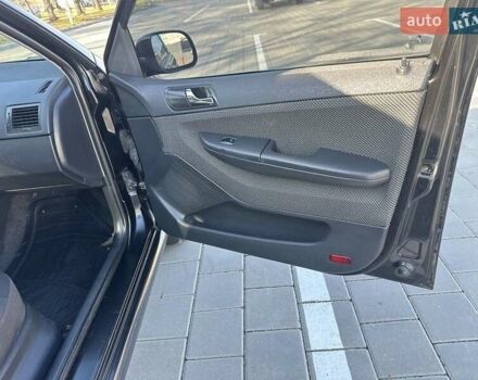 Чорний Шкода Фабія, об'ємом двигуна 1.2 л та пробігом 285 тис. км за 4200 $, фото 10 на Automoto.ua