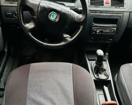 Чорний Шкода Фабія, об'ємом двигуна 1.2 л та пробігом 246 тис. км за 3100 $, фото 7 на Automoto.ua