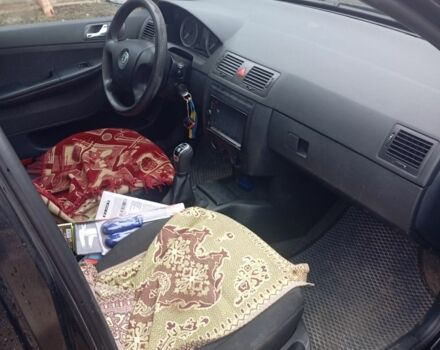 Черный Шкода Фабия, объемом двигателя 1.4 л и пробегом 162 тыс. км за 4000 $, фото 4 на Automoto.ua