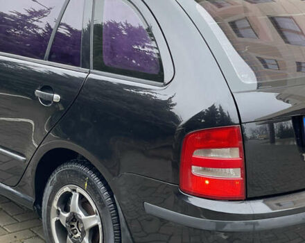 Чорний Шкода Фабія, об'ємом двигуна 1.4 л та пробігом 289 тис. км за 3470 $, фото 26 на Automoto.ua