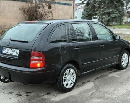 Черный Шкода Фабия, объемом двигателя 1.9 л и пробегом 200 тыс. км за 1550 $, фото 2 на Automoto.ua