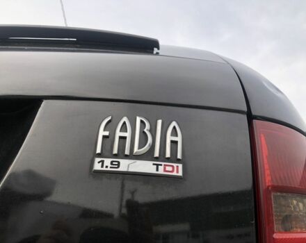 Черный Шкода Фабия, объемом двигателя 1.9 л и пробегом 362 тыс. км за 2550 $, фото 6 на Automoto.ua