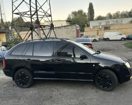 Черный Шкода Фабия, объемом двигателя 1.4 л и пробегом 290 тыс. км за 4400 $, фото 3 на Automoto.ua