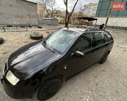 Черный Шкода Фабия, объемом двигателя 1.39 л и пробегом 220 тыс. км за 4800 $, фото 4 на Automoto.ua