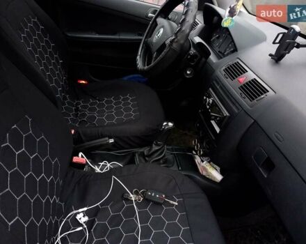 Черный Шкода Фабия, объемом двигателя 1.39 л и пробегом 220 тыс. км за 4800 $, фото 14 на Automoto.ua