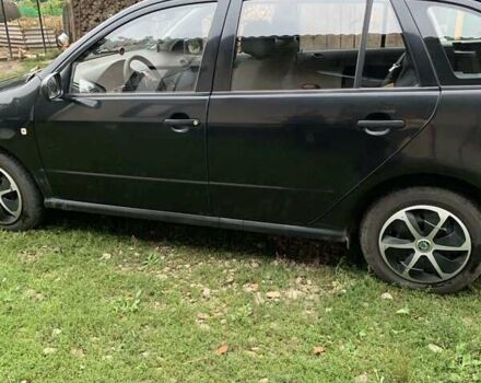 Черный Шкода Фабия, объемом двигателя 1.39 л и пробегом 264 тыс. км за 3600 $, фото 4 на Automoto.ua