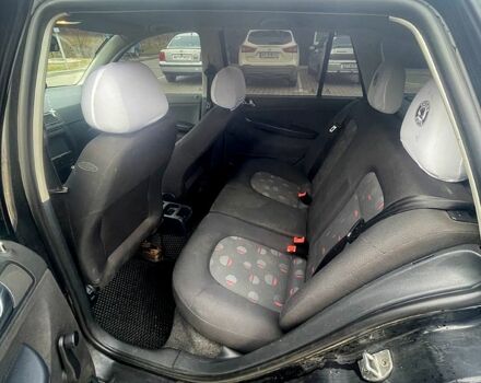 Чорний Шкода Фабія, об'ємом двигуна 1.4 л та пробігом 179 тис. км за 3650 $, фото 3 на Automoto.ua