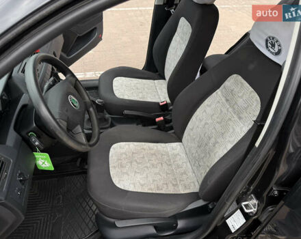 Чорний Шкода Фабія, об'ємом двигуна 1.4 л та пробігом 207 тис. км за 3350 $, фото 28 на Automoto.ua