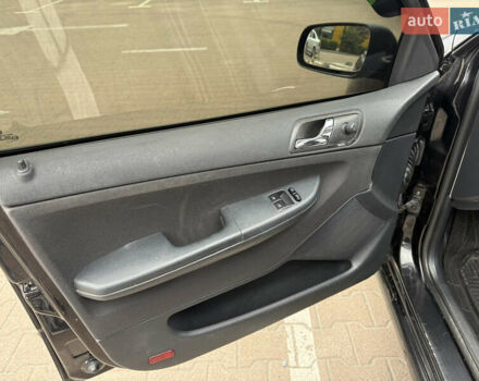 Чорний Шкода Фабія, об'ємом двигуна 1.4 л та пробігом 207 тис. км за 3350 $, фото 26 на Automoto.ua