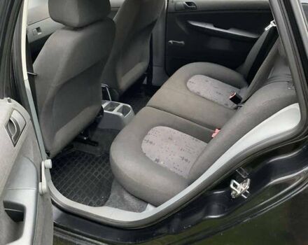 Черный Шкода Фабия, объемом двигателя 1.39 л и пробегом 264 тыс. км за 3600 $, фото 9 на Automoto.ua