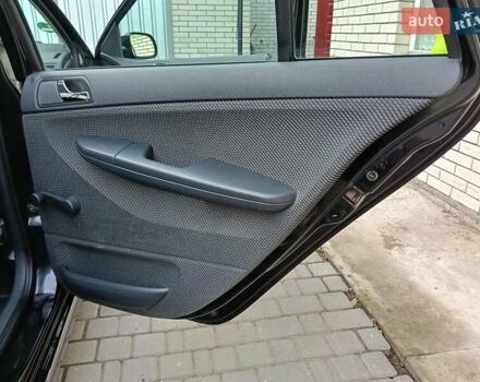 Черный Шкода Фабия, объемом двигателя 1.4 л и пробегом 225 тыс. км за 4800 $, фото 49 на Automoto.ua