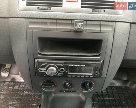 Черный Шкода Фабия, объемом двигателя 1.4 л и пробегом 308 тыс. км за 3390 $, фото 26 на Automoto.ua