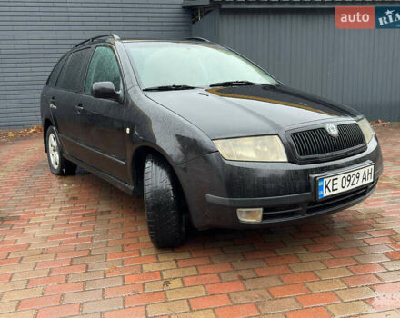Черный Шкода Фабия, объемом двигателя 1.9 л и пробегом 225 тыс. км за 3700 $, фото 2 на Automoto.ua