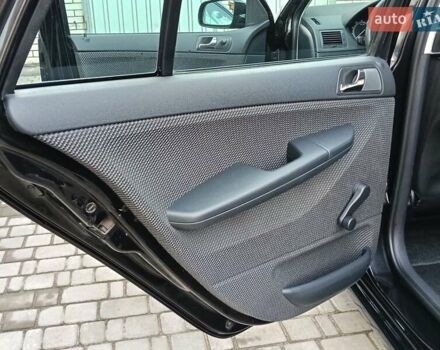 Черный Шкода Фабия, объемом двигателя 1.4 л и пробегом 225 тыс. км за 4800 $, фото 56 на Automoto.ua