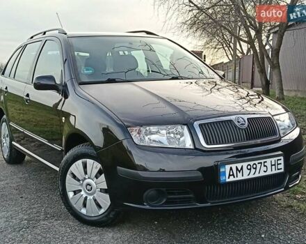 Черный Шкода Фабия, объемом двигателя 1.4 л и пробегом 225 тыс. км за 4800 $, фото 6 на Automoto.ua