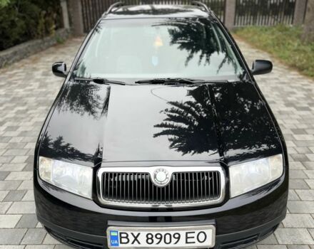 Черный Шкода Фабия, объемом двигателя 1.4 л и пробегом 230 тыс. км за 3999 $, фото 2 на Automoto.ua