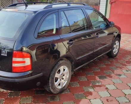 Черный Шкода Фабия, объемом двигателя 1.4 л и пробегом 367 тыс. км за 3500 $, фото 1 на Automoto.ua