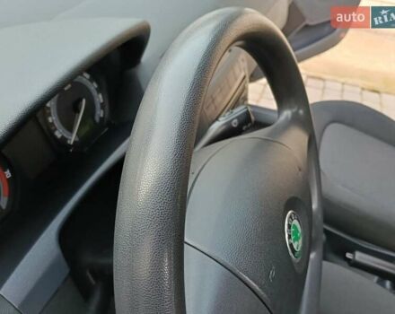 Черный Шкода Фабия, объемом двигателя 1.4 л и пробегом 225 тыс. км за 4800 $, фото 46 на Automoto.ua