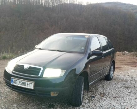 Черный Шкода Фабия, объемом двигателя 1.2 л и пробегом 300 тыс. км за 4350 $, фото 3 на Automoto.ua