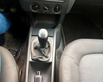 Чорний Шкода Фабія, об'ємом двигуна 1.4 л та пробігом 224 тис. км за 4500 $, фото 4 на Automoto.ua