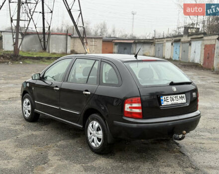 Черный Шкода Фабия, объемом двигателя 1.4 л и пробегом 233 тыс. км за 3800 $, фото 1 на Automoto.ua