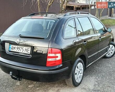 Черный Шкода Фабия, объемом двигателя 1.4 л и пробегом 225 тыс. км за 4800 $, фото 5 на Automoto.ua