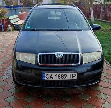 Черный Шкода Фабия, объемом двигателя 1.4 л и пробегом 387 тыс. км за 3500 $, фото 7 на Automoto.ua