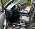 Черный Шкода Фабия, объемом двигателя 1.4 л и пробегом 230 тыс. км за 3999 $, фото 12 на Automoto.ua