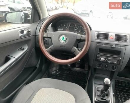 Черный Шкода Фабия, объемом двигателя 1.4 л и пробегом 308 тыс. км за 3390 $, фото 28 на Automoto.ua